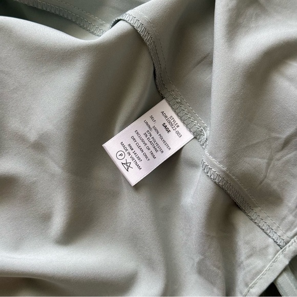 Sage green milkmaid dress - ASTR - Picture 7 of 11